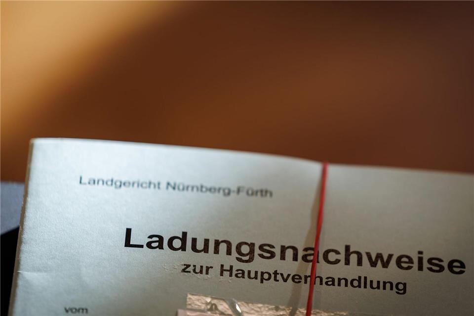 Das Landgericht hat ein Urteil gegen einen Apotheker und einen Mediziner gesprochen. (Symbolbild)Daniel Karmann/dpa