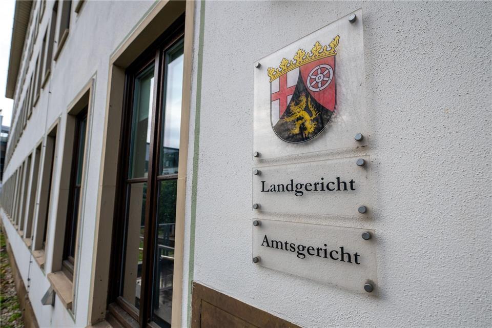 Das Landgericht hat über die Klage eines Corona-Impfopfers entschieden. (Archivbild)Harald Tittel/dpa