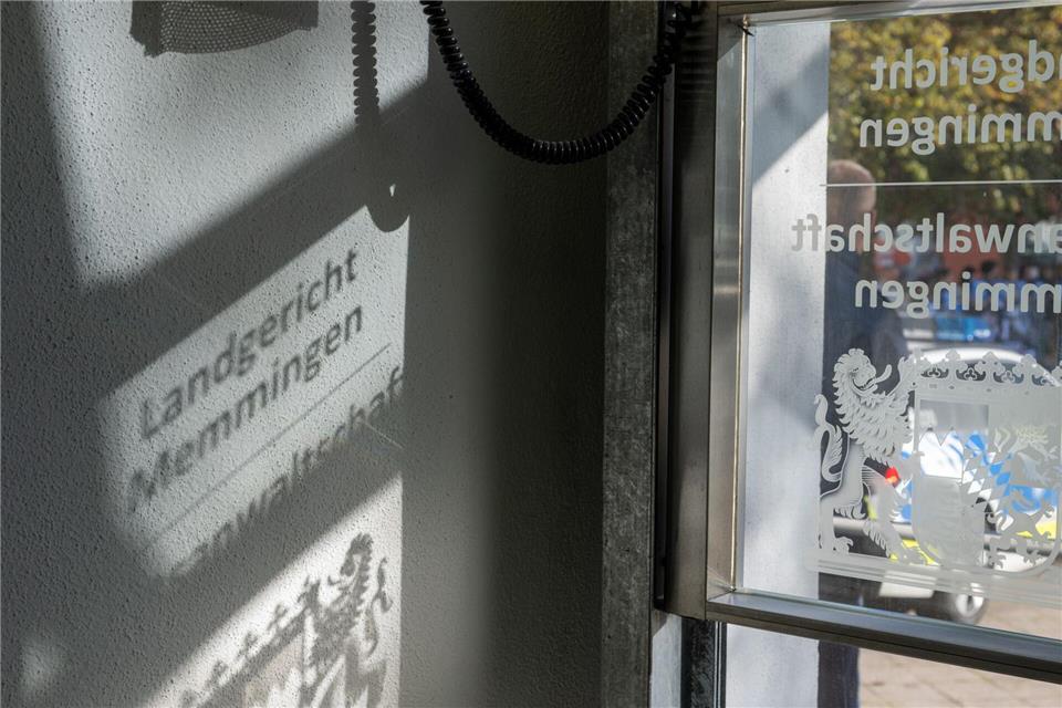 Das Landgericht in Memmingen hat einen Drogenhändler nach einer tödlichen Übergabe zu sechs Jahren Haft verurteilt. (Symbolbild)Stefan Puchner/dpa