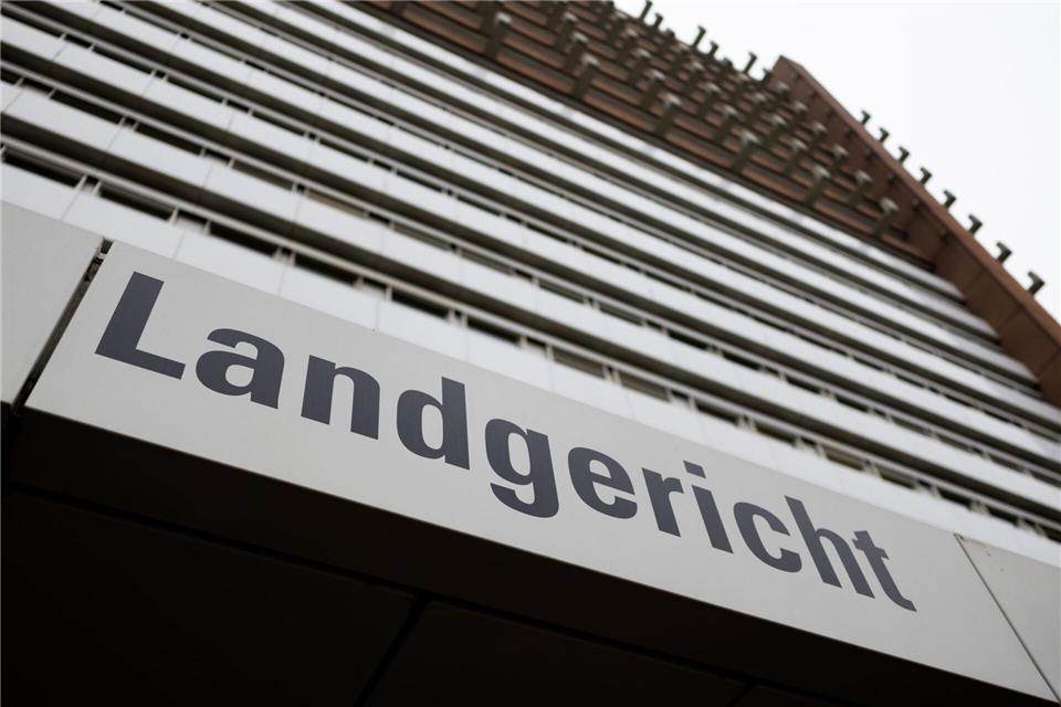 Das Landgericht sieht keine Beweise für einen Mord an einer 58 Jahre alten Frau. (Symbolbild)Rolf Vennenbernd/dpa