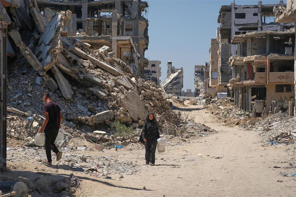 Das Leid ist nach wie vor groß im Gazastreifen. Jehad Alshrafi/AP/dpa