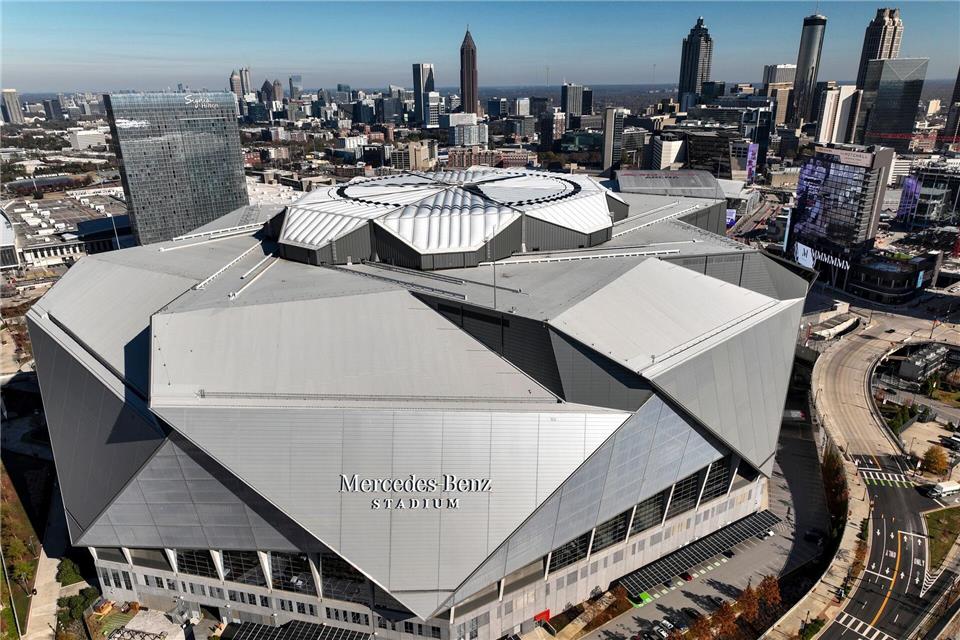 Das Logo auf dem Dach des Atlanta-Stadions kann nicht entfernt werden. (Archivbild)Mike Stewart/AO/AP/dpa