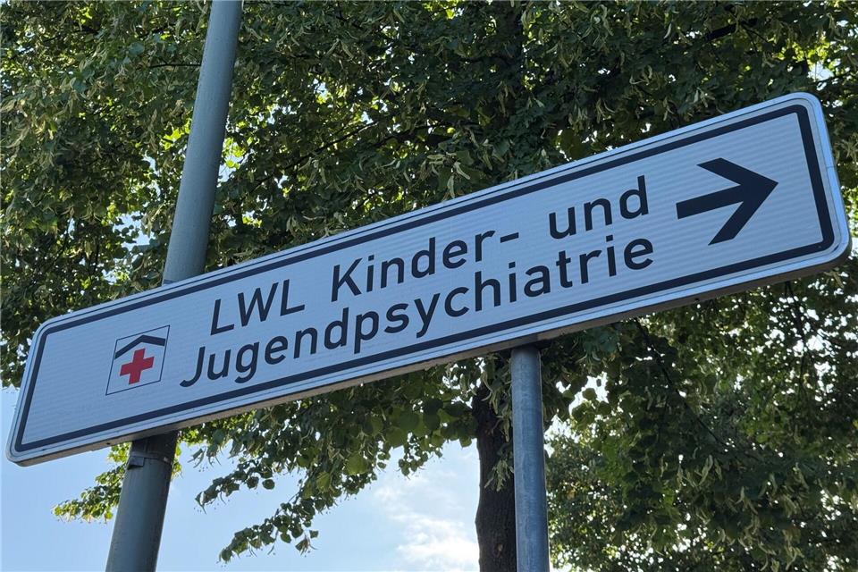 Das Mädchen galt trotz seiner erst 13 Jahre als Gefahr für andere. Es wurde daher rund um die Uhr überwacht.Christian M�ller/dpa