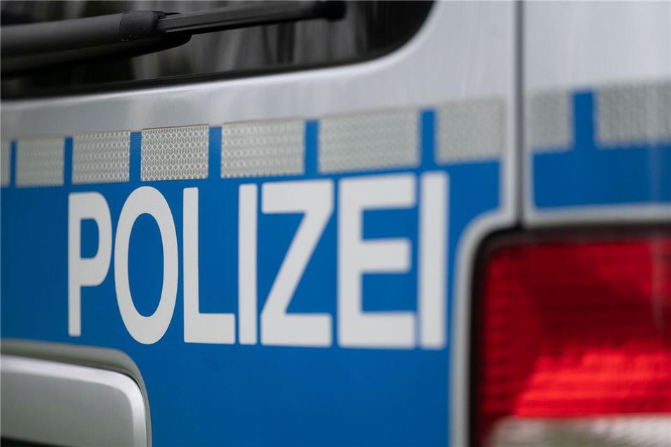 Das Mädchen wurde an Wange und Schulter verletzt. (Symbolbild)Marijan Murat/dpa