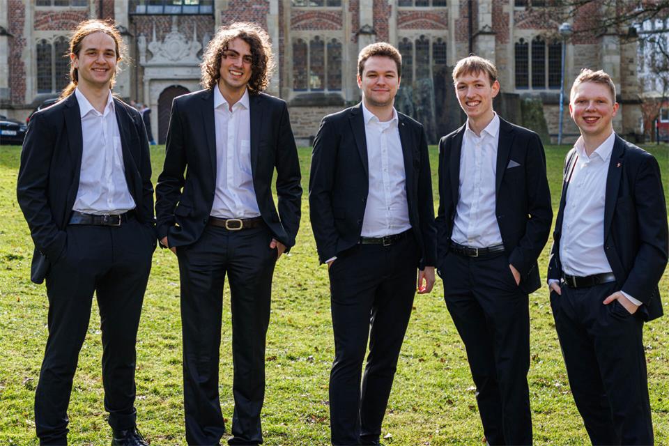Das Männerquintett „Pentavox“ ist mit „Nachtgesänge“ in Borken zu hören.