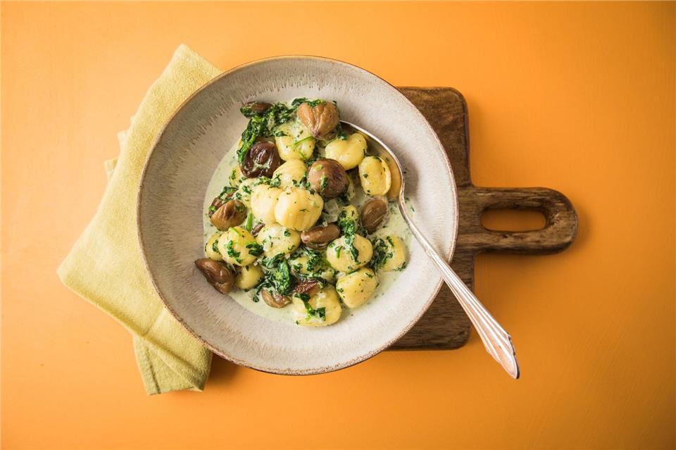 Das Magazin „Öko-Test“ hat sich fertige Gnocchi aus dem Supermarkt genauer angesehen.Christin Klose/dpa-tmn