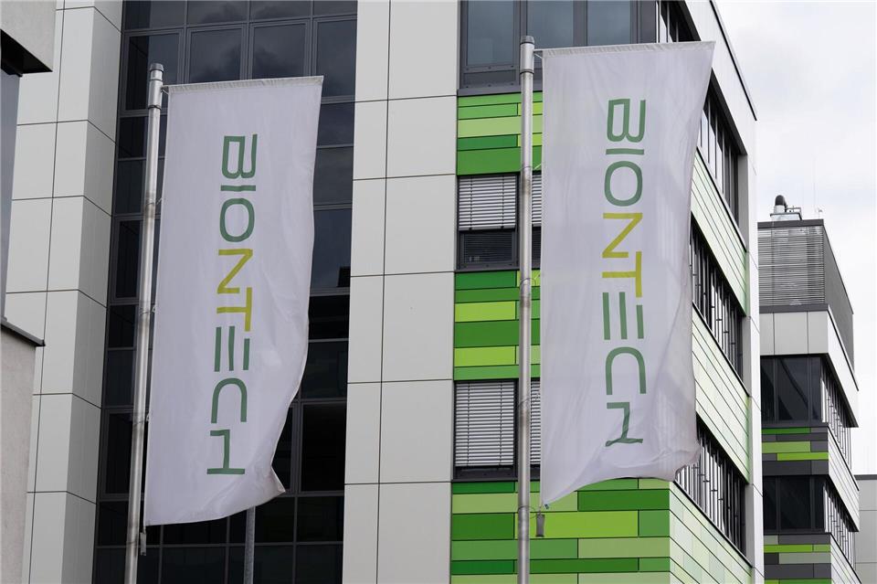 Das Mainzer Unternehmen Biontech hatte vor wenigen Wochen harte Einschnitte angekündigt. (Archivbild)Boris Roessler/dpa