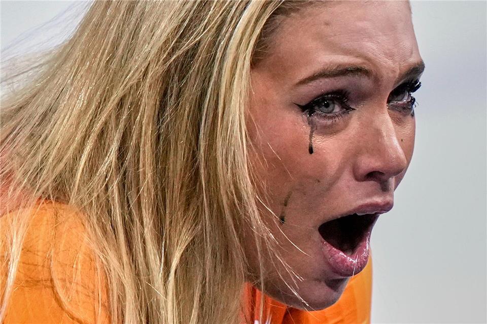 Das Make-up hielt den Freudentränen nicht stand.Luca Bruno/AP/dpa