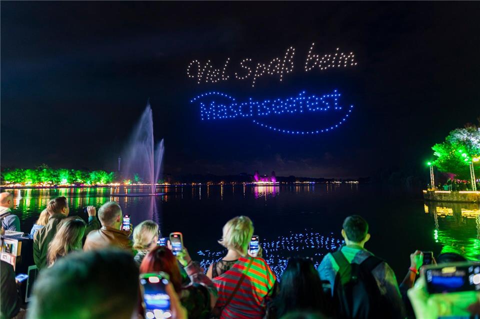 Das Maschseefest in Hannover.Michael Matthey/dpa