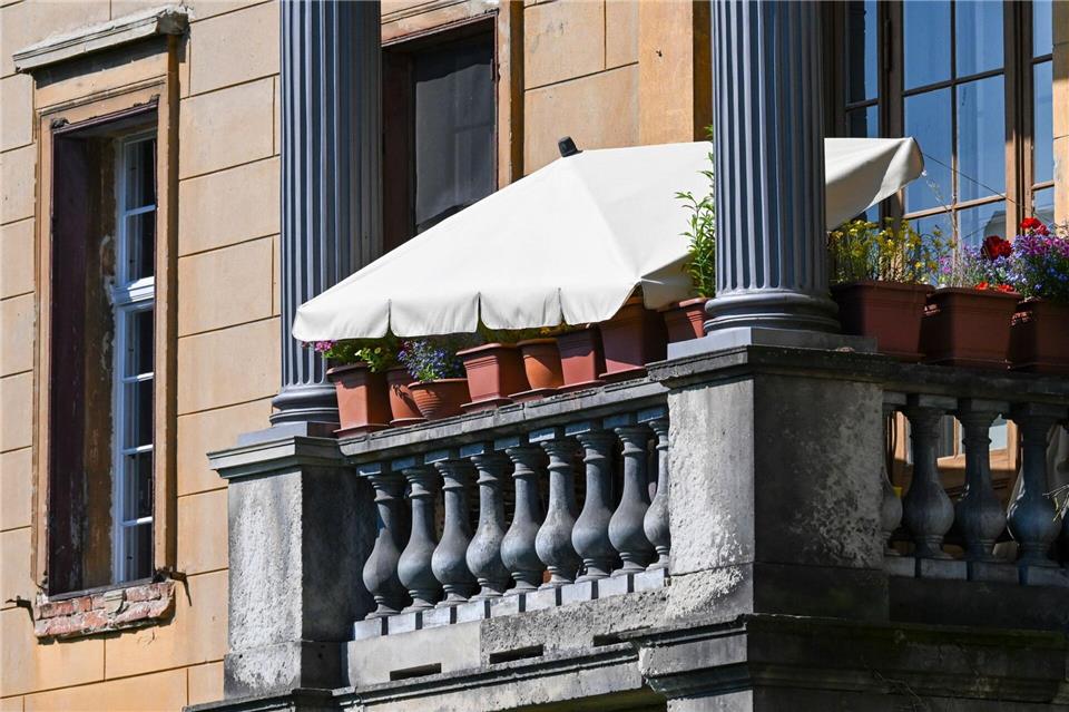 Das Ministerium möchte, dass die Städte auch bei 35 Grad und mehr lebenswert bleiben. (Archivbild)Jens Kalaene/dpa