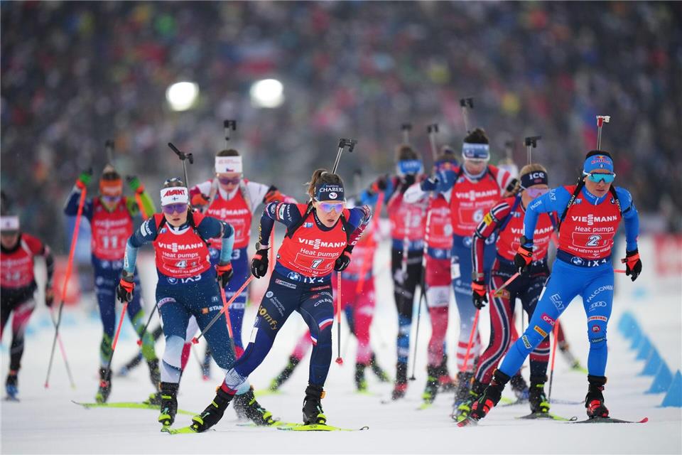 Das Mixed-Staffelrennen bildete den Abschluss des dritten Wettkampftages in Nove Mesto.Petr David Josek/AP/dpa