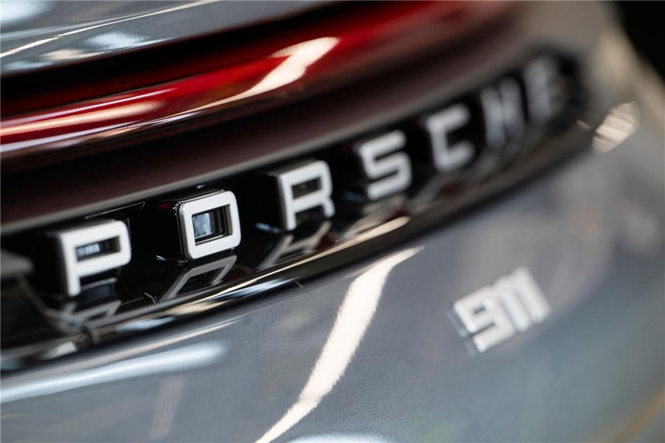 Das Modell 911 ist die Ikone aus der Sportwagenschmiede. (Archivbild)Marijan Murat/dpa