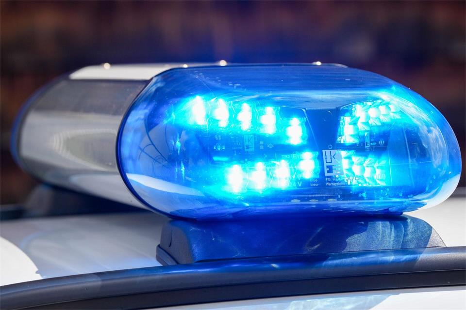Das Motorrad war nach dem Unfall nicht mehr fahrbereit. (Symbolbild)Soeren Stache/dpa