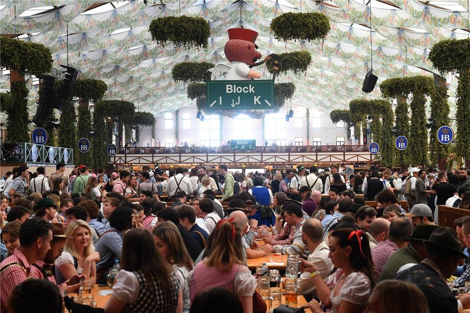 Das Münchner Oktoberfest startet.Felix Hörhager/dpa