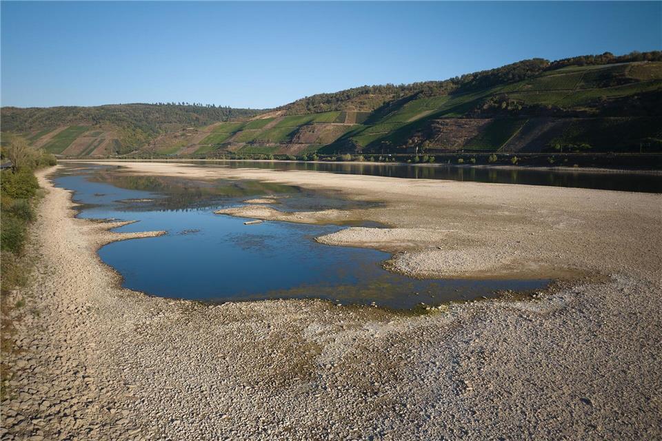 Das Niedrigwasser treibt die Transportkosten nach oben - auch am BauThomas Frey/dpa