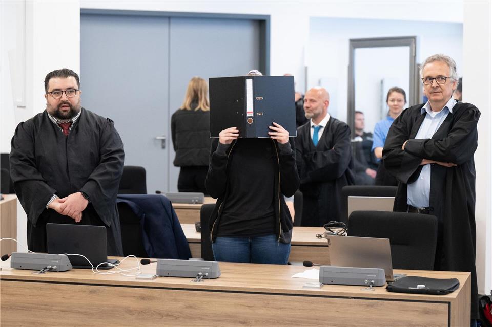 Das OLG Dresden verurteilte Lina E. im Mai 2023 zu fünf Jahren und drei Monaten Haft. (Archivbild)Sebastian Kahnert/dpa