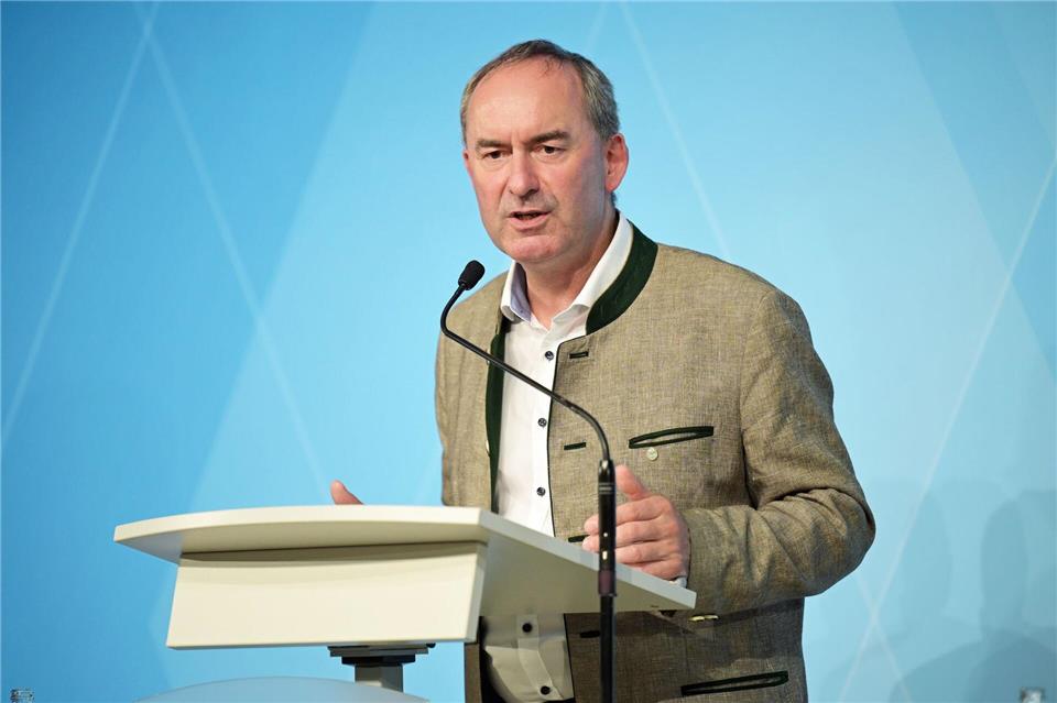 Das Oberpfälzer Rohrwerk gehörte einst zu dem bekannten Maxhütte-Stahlwerk, das bereits im Jahr 2002 nach einem jahrelangen Insolvenzverfahren geschlossen wurde.Malin Wunderlich/dpa