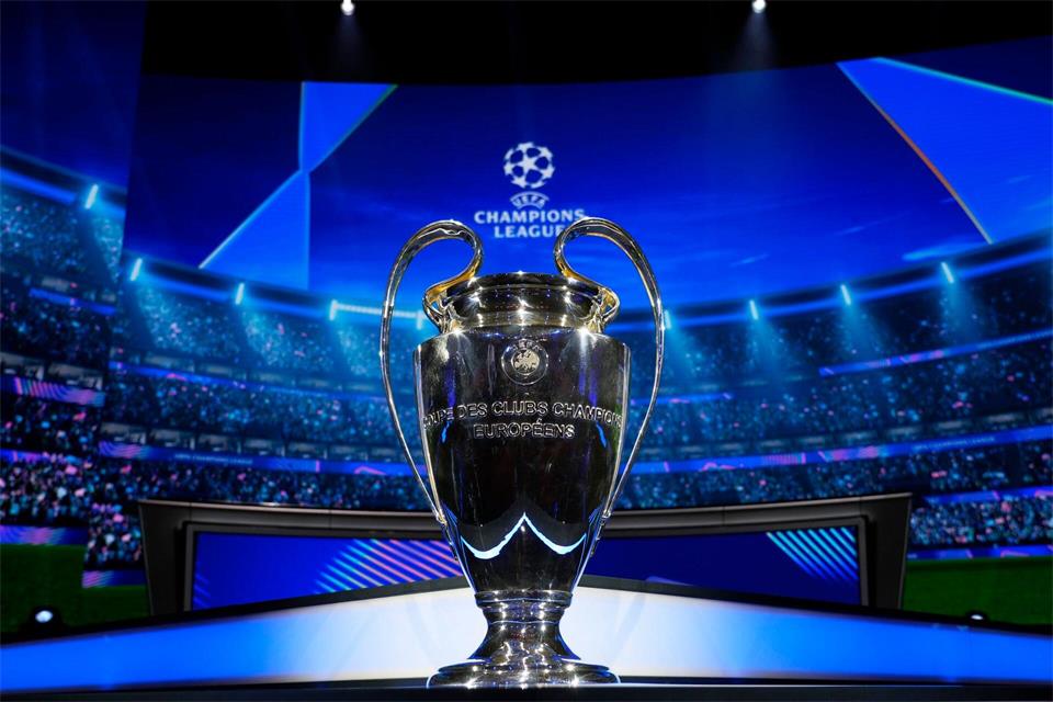 Das Objekt der Begierde, der Champions-League-Pokal. (Archivbild)Gregorio Borgia/AP/dpa