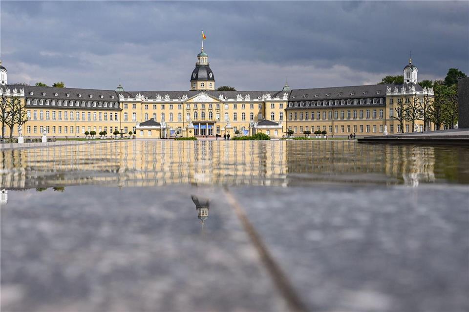 Das Original ist wegen einer Sanierung über Jahre geschlossen. (Archivbild)Uli Deck/dpa