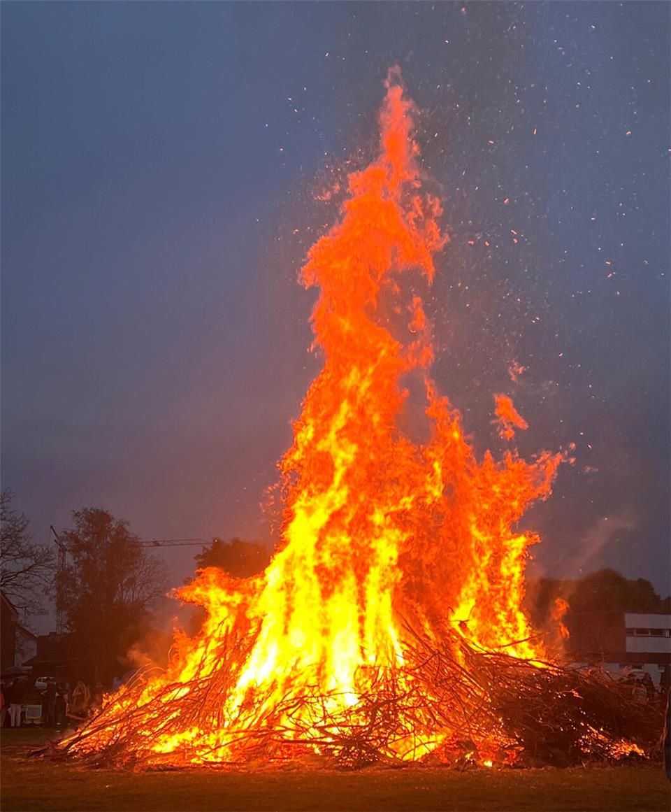 Das Osterfeuer in Heiden findet auf dem Festplatz statt.