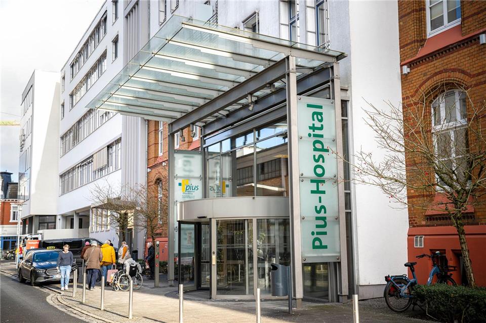 Das Pius-Hospital verfügt nach eigenen Angaben über einen der modernsten OP-Säle bundesweit.Sina Schuldt/dpa