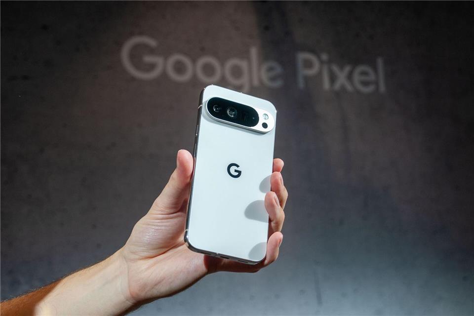 Das Pixel 10 wurde kurz vor dem erwarteten Debüt neuer iPhones vorgestellt.Andrej Sokolow/dpa
