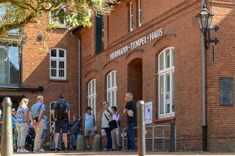 Das Polizeirevier im Film ist eigentlich eine Bibliothek. Izabela Mittwollen/dpa