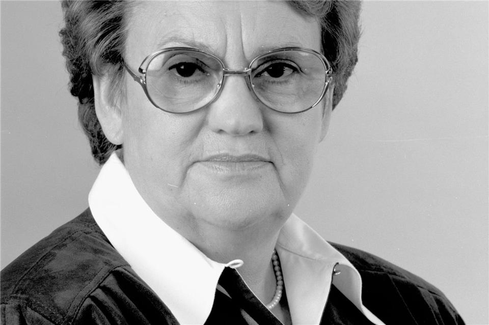 Das Porträt-Foto von Ingeborg Friebe aus dem Landtag entstand 1990. Achim Schüler/Landtag Nordrhein-Westfalen/dpa