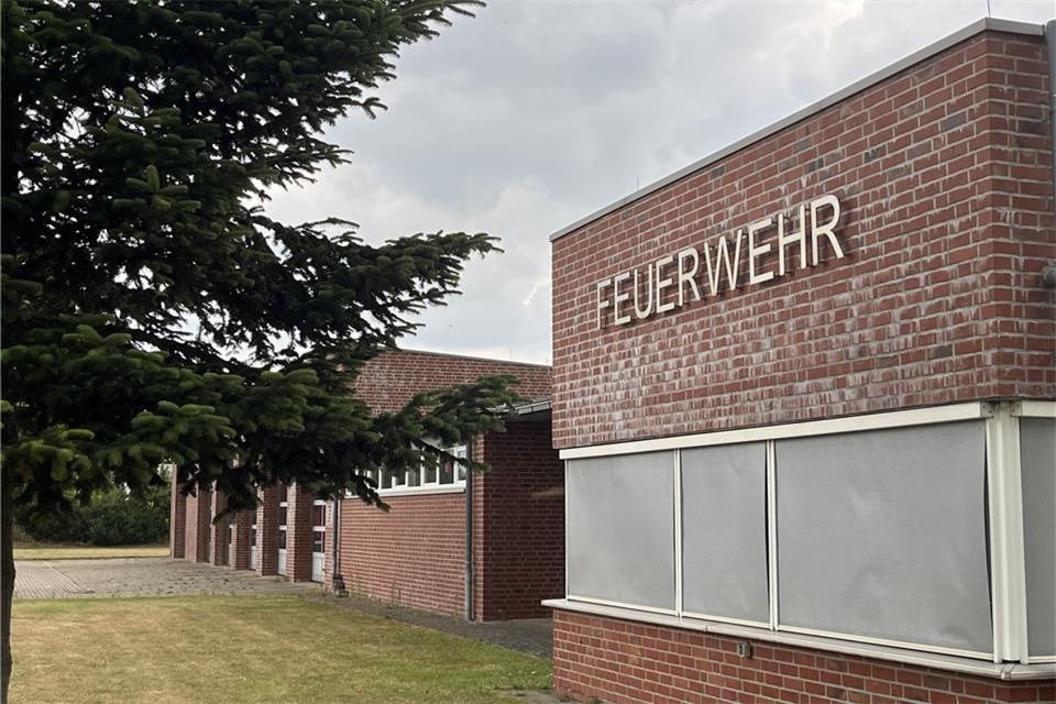 Das Raesfelder Feuerwehrgerätehaus soll dem Kreis als Notfall-Infopunkt gemeldet werden.