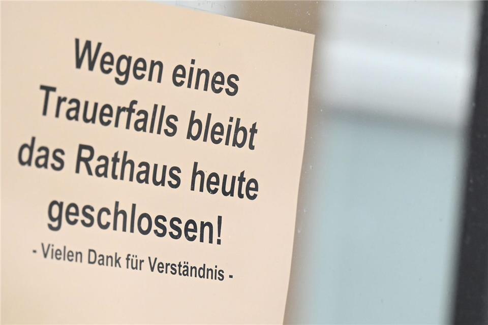 Das Rathaus blieb am Donnerstag erneut für die Bürger geschlossen.Marius Bulling/dpa