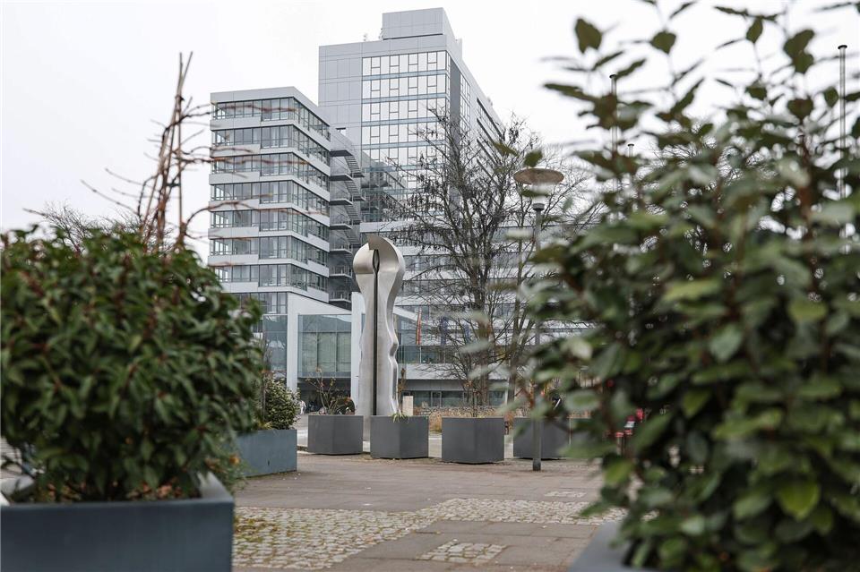 Das Rathaus in Erlangen ist künftig in CSU-Hand. (Archivbild)Daniel Löb/dpa