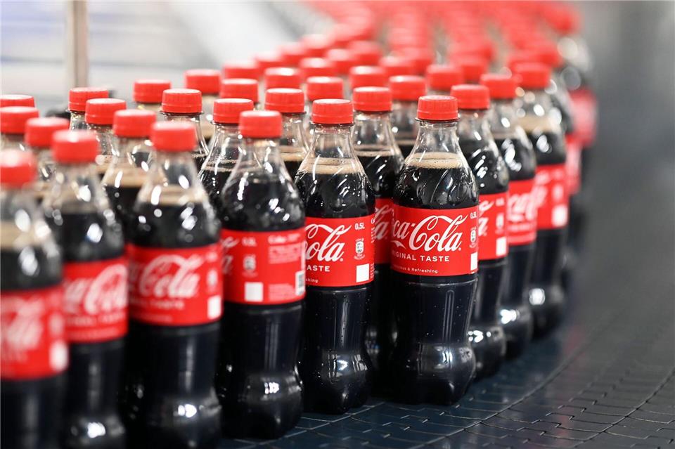 Das Rezept von Coca-Cola wird streng geheim gehalten. (Foto: Archiv)Uli Deck/dpa