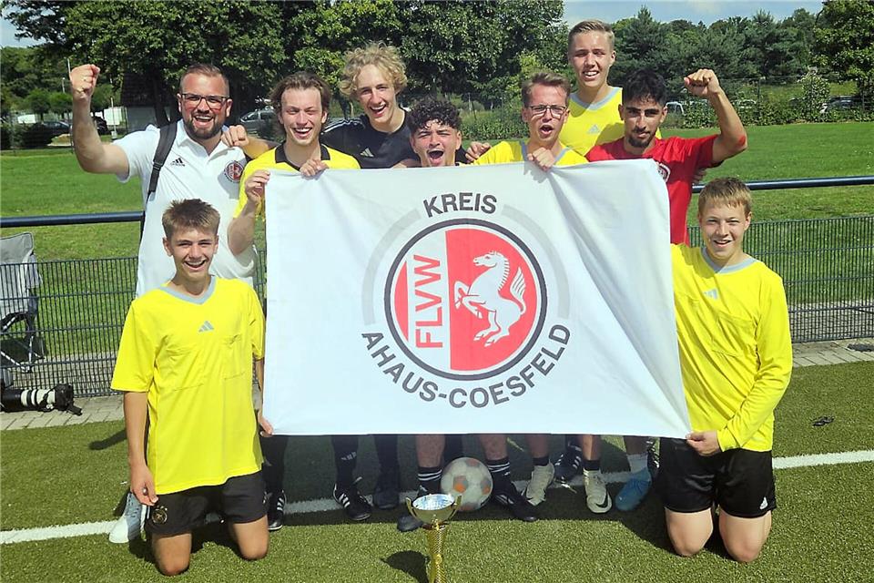 Schiris aus dem Kreis Ahaus/Coesfeld sind Westfalenpokalsieger Das Schiri-Team aus dem Kreis Ahaus/Coesfeld stellte beim FLVW-Turnier die besten Kicker.