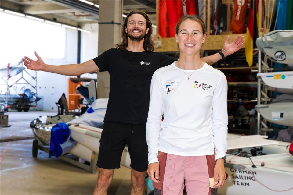 Das Segel-Duo will sich für die Olympischen Spiele 2028 in Los Angeles qualifizieren. (Archivbild)Frank Molter/dpa