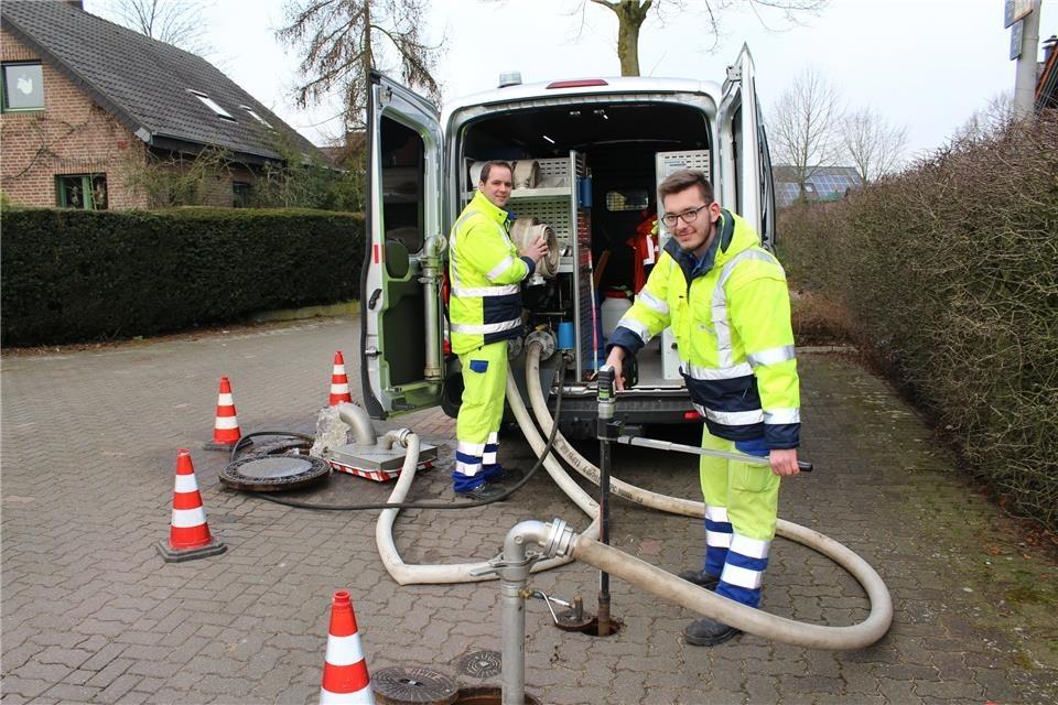 Das Spülen der Wasserleitungen gehört auch zur Pflege des Leitungsnetzes.