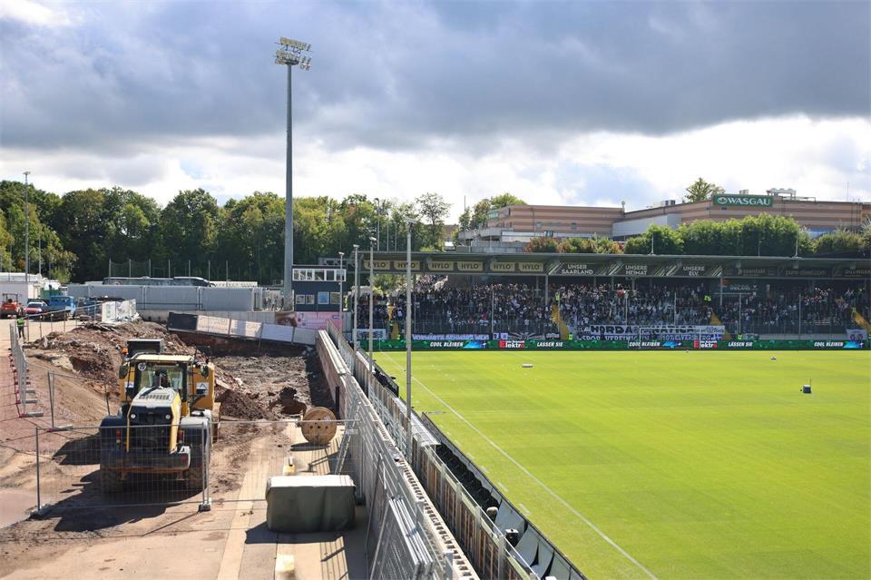 Das Stadion in Elversberg gleicht immer noch einer Baustelle. (Archivbild)picture alliance / Fußball-News Saarland