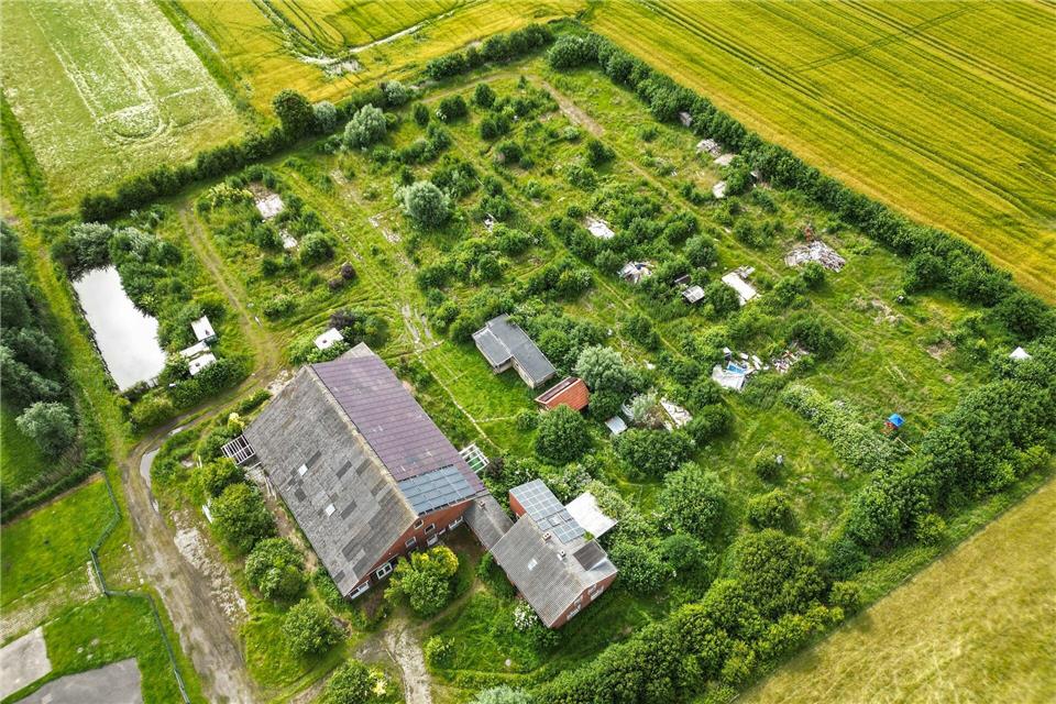 Das Startgebot für den Campingplatz liegt bei 175.000 Euro.Lars Penning/dpa