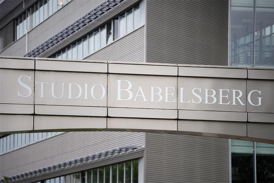 Das Studio Babelsberg hat neue Produktionsstudios. (Archivbild)Soeren Stache/dpa