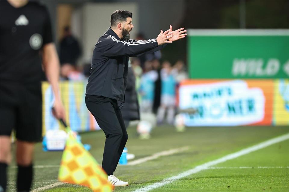 Das Team von Muslic bleibt an der Spitze. Daniel Karmann/dpa