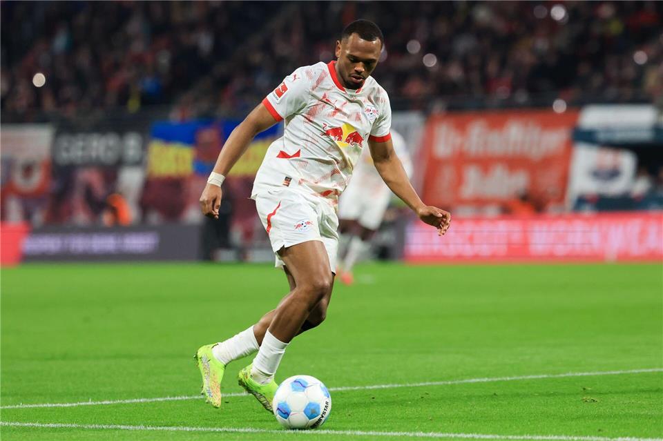 Das Tor von Lois Openda war für RB Leipzig im Testspiel bei RC Lens zu wenig.Jan Woitas/dpa