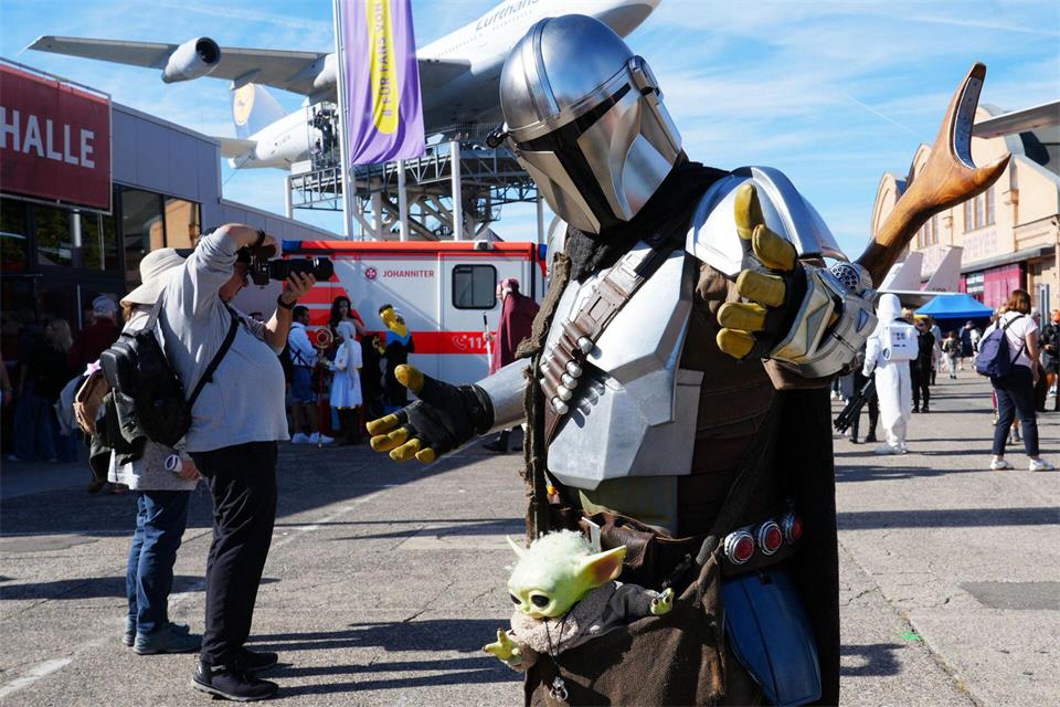 Das Treffen ist längst keine reine Veranstaltung nur für eingefleischte Science-Fiction-Fans.Patrick von Frankenberg/dpa