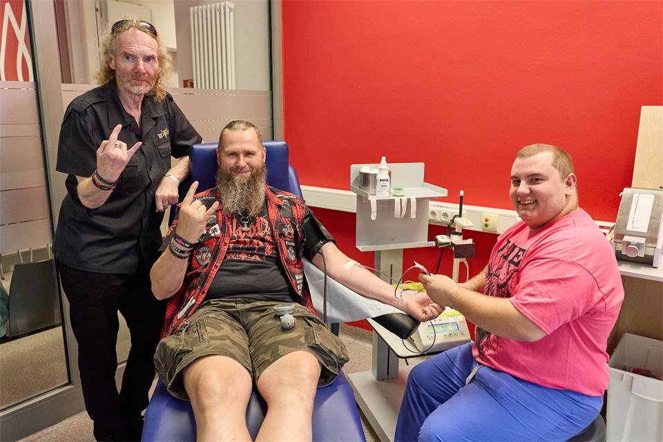 Das UKE benötigt pro Jahr rund 40.000 Blutkonserven.Georg Wendt/dpa