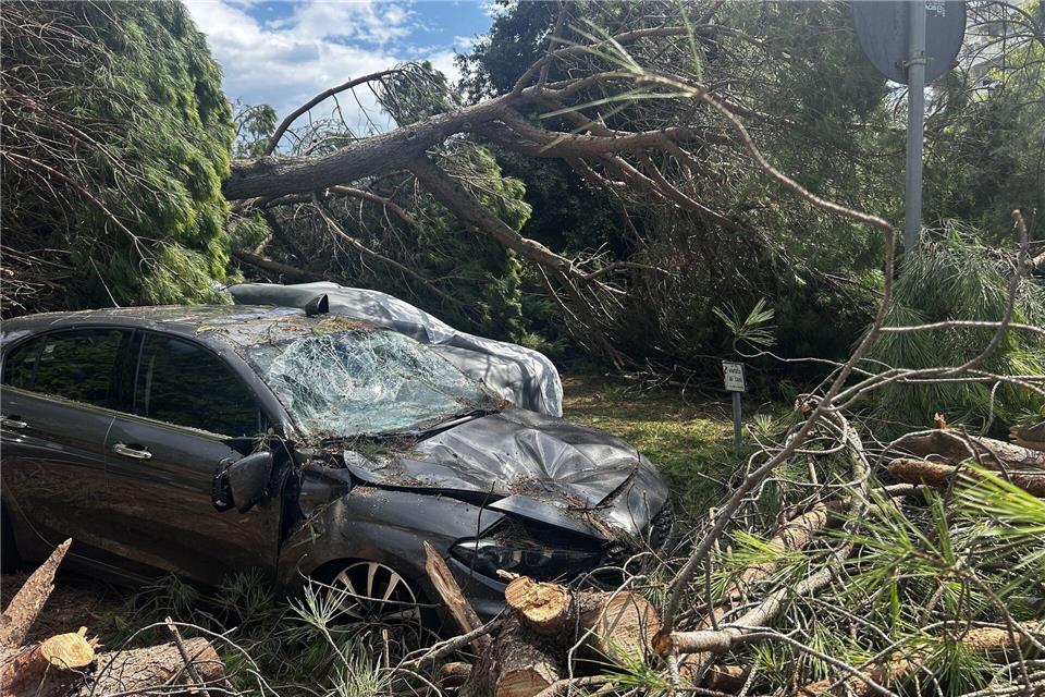 Das Unwetter richtete erheblichen Sachschaden an.Alessio Marini/LPS via ZUMA Press Wire/dpa