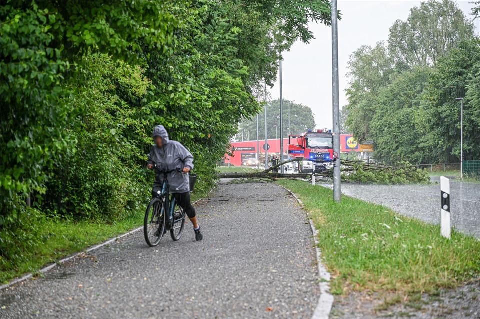 Das Unwetter zog über mehrere Regionen im Südwesten.Jason Tschepljakow/dpa