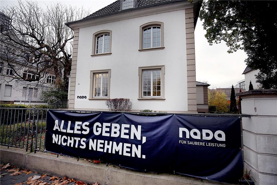 Das Versprechen eines sicheren und fairen Sports mittels „experimentellen Dopings“ sei „ein gefährlicher Trugschluss“, teil die Nada in Bonn mit.