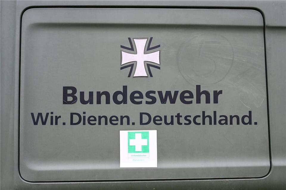 Bundeswehr stoppt zivile Umnutzung von Militärarealen  Das Verteidigungsministerium stoppt die Umwandlung ehemaliger Standorte auch in Sachsen und Sachsen-Anhalt. (Symbolbild)Jens Kalaene/dpa