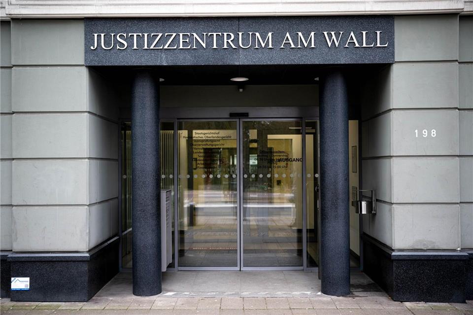 Das Verwaltungsgericht Bremen entschied, dass die ehemalige Chefin der Bremer Asylbehörde ihren Beamtenstatus verliert. (Archivbild)Sina Schuldt/dpa