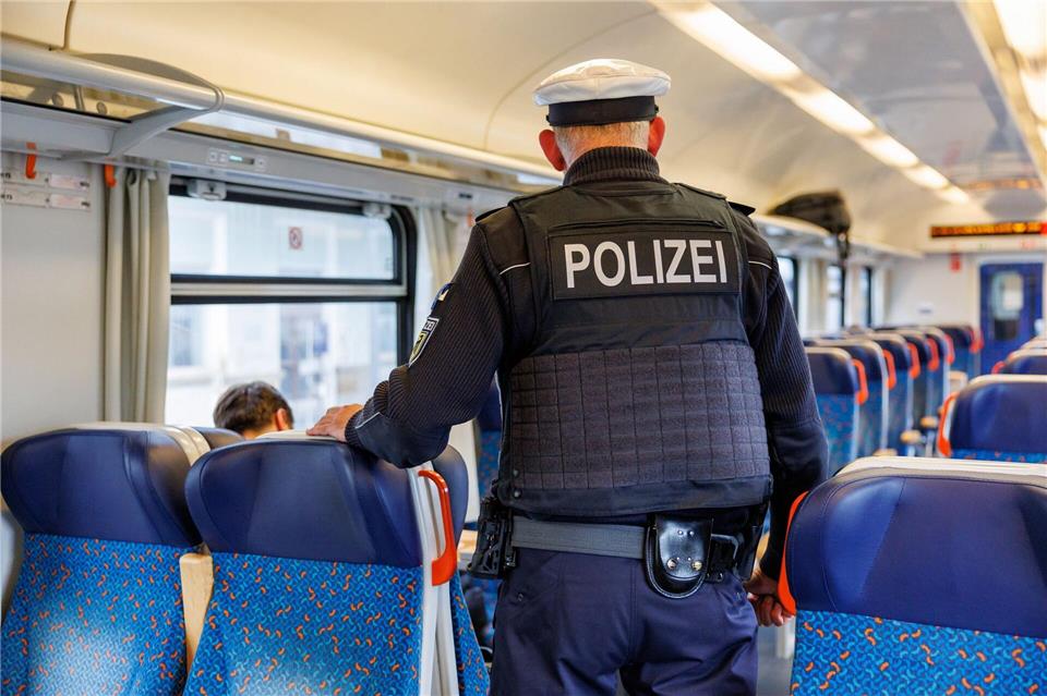 Das Verwaltungsgericht München hat Urteile zu Grenzkontrollen an deutschen Grenzen gefällt. (Symbolbild)Daniel Karmann/dpa