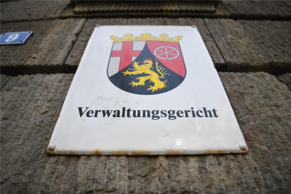 Das Verwaltungsgericht weist die Klage eines Stadtratsmitgliedes der Freien Wähler ab. (Archivbild)Arne Dedert/dpa