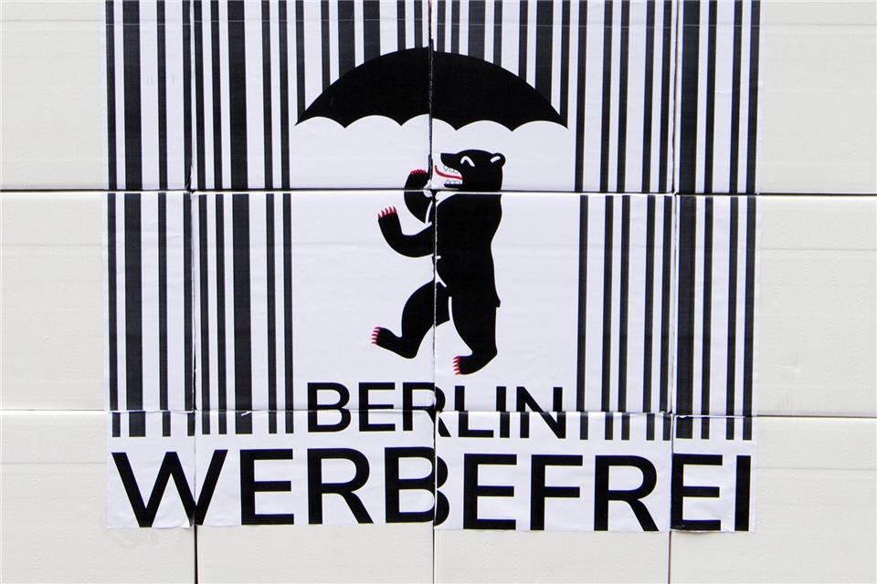 Das Volksbegehren „Berlin Werbefrei“ hat das Ziel, Werbung im öffentlichen Raum zu reduzieren. (Archiv)Soeren Stache/dpa